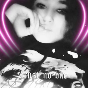 Meet your Posher, Tabitha